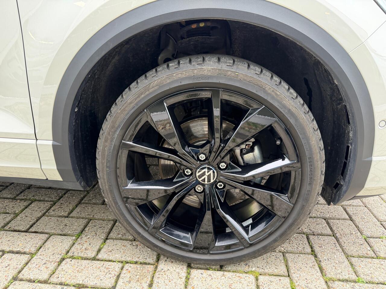 Volkswagen T-Roc 1.5 TSI R-Line Ascotgrau | Schuifdak