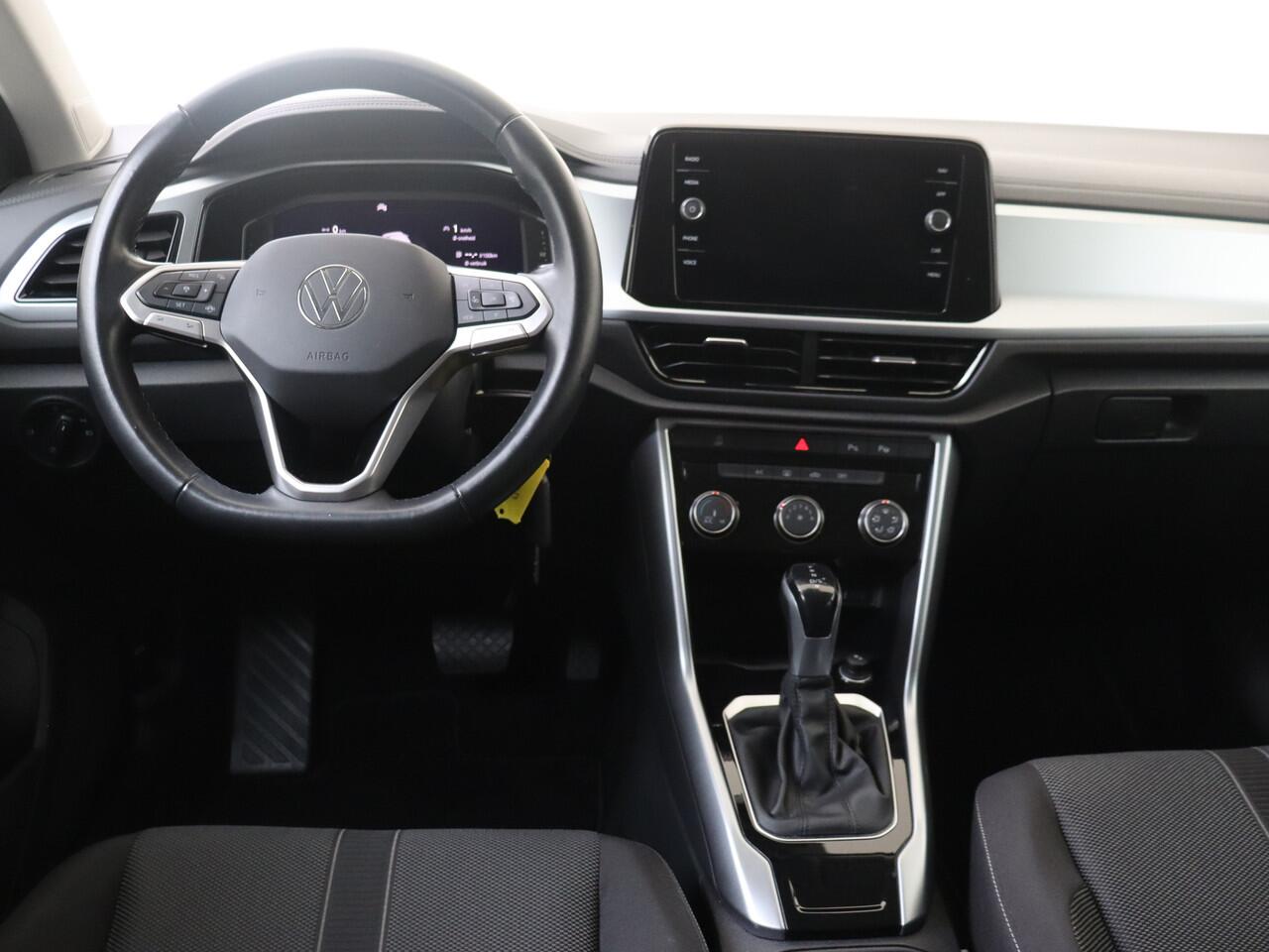 Volkswagen T-Roc 1.5 TSI Life 75 Edition | Trekhaak | Navigatie | Carplay | Dig. Cockpit |