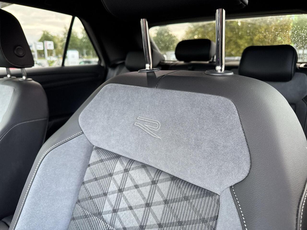 Volkswagen T-Roc 1.5 TSI R-Line | A-Camera | Keyless | Automaat | LED | 150Pk | App Connect |