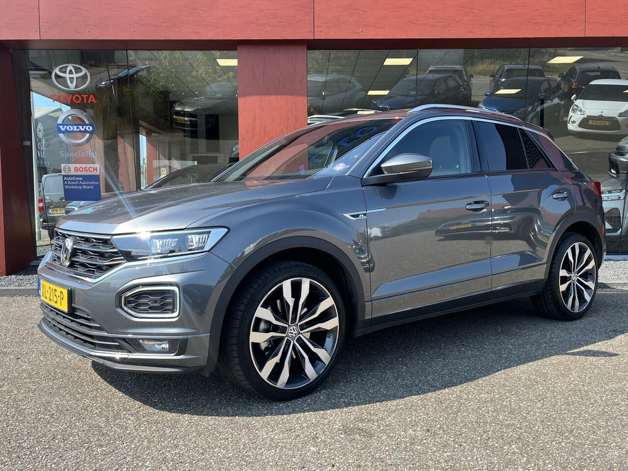Volkswagen T-Roc 1.5 TSI R-line DSG Aut | PANO | 19'' LMV
