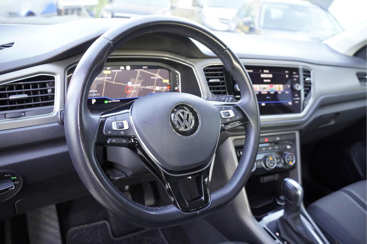Volkswagen T-Roc 1.5 TSI 150PK! Automaat Style Business BJ2020 Lmv 17" | Led V+A | Navi | Pdc | Elek. achterklep | Achteruitrijcamera | App-Connect | Virtual cockpit | Climate control | Cruise control | Getint glas