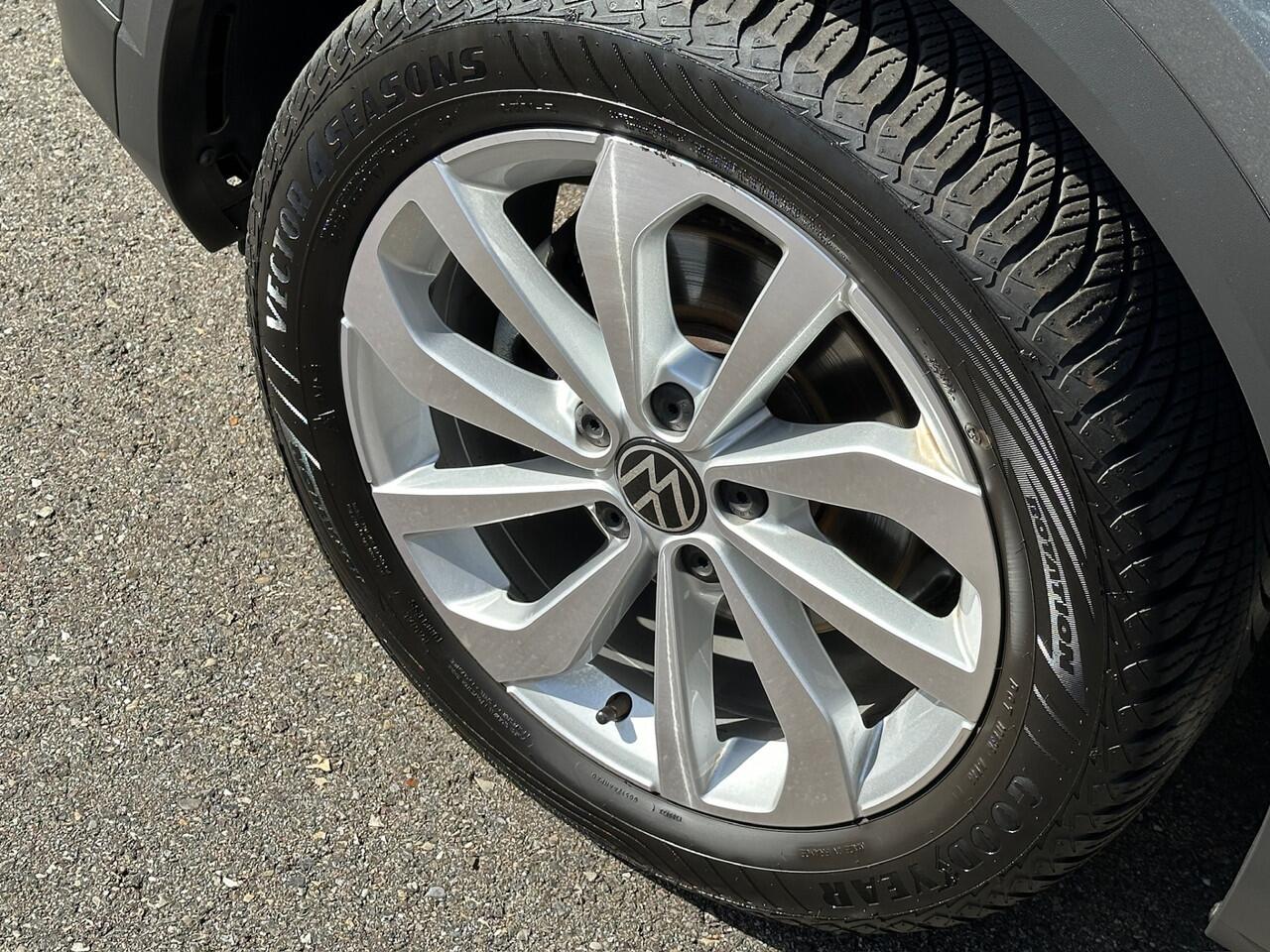 Volkswagen T-Roc 1.5 TSI 150pk DSG Style | Trekhaak | Navi | IQ light | Adapt. Cruise | Rijklaar incl. garantie