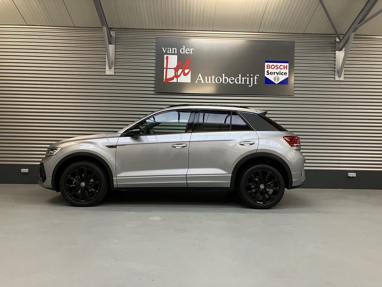 Volkswagen T-Roc 1.5 TSI R-LINE BLACK STYLE/IQ LIGHT/IQ DRIVE/EL A KLEP/ENZ