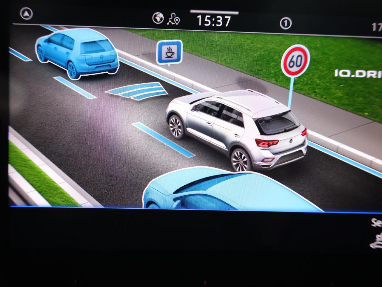 Volkswagen T-Roc 1.0 TSI Life Edition GOAL 115 PK | Navigatie | automatische Airco | Parkeer assistent |