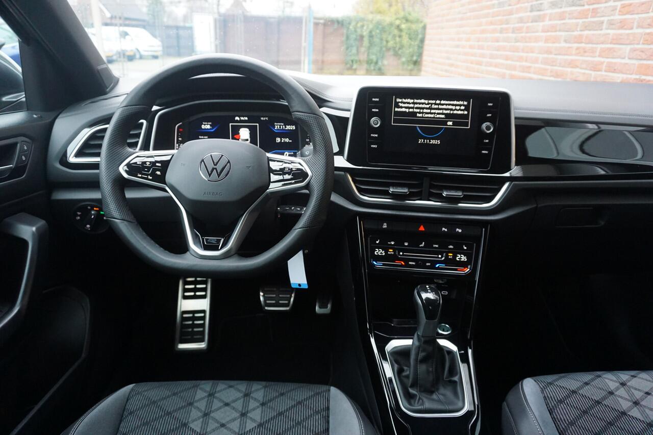 Volkswagen T-Roc 1.5 TSI DSG R-Line PDC | Stoelverw. | Apple Carplay *All in prijs*