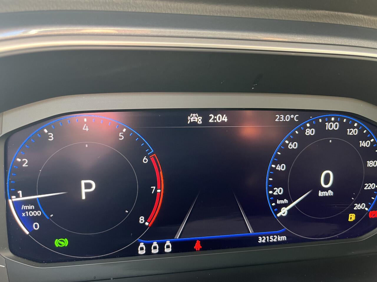 Volkswagen T-Roc 1.5 TSI Style / Virtual cockpit pro / Panorama dak / Led Plus verlichting / Carplay