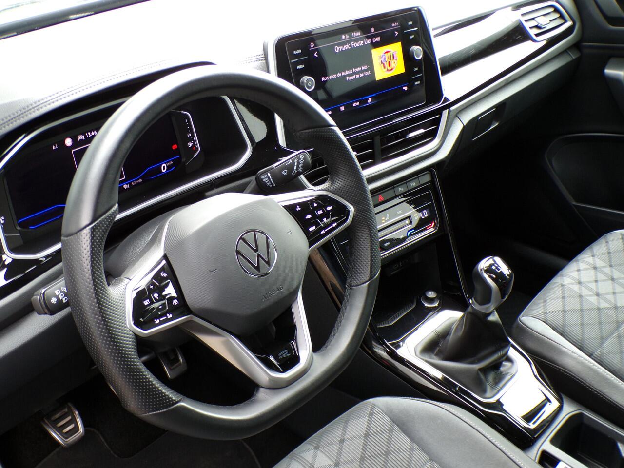 Volkswagen T-Roc 1.0 TSI R-Line, Carplay + Android Auto / Sensoren + Camera / Adaptive Cruise / Full LED. / Climate Control / 17'' LMV