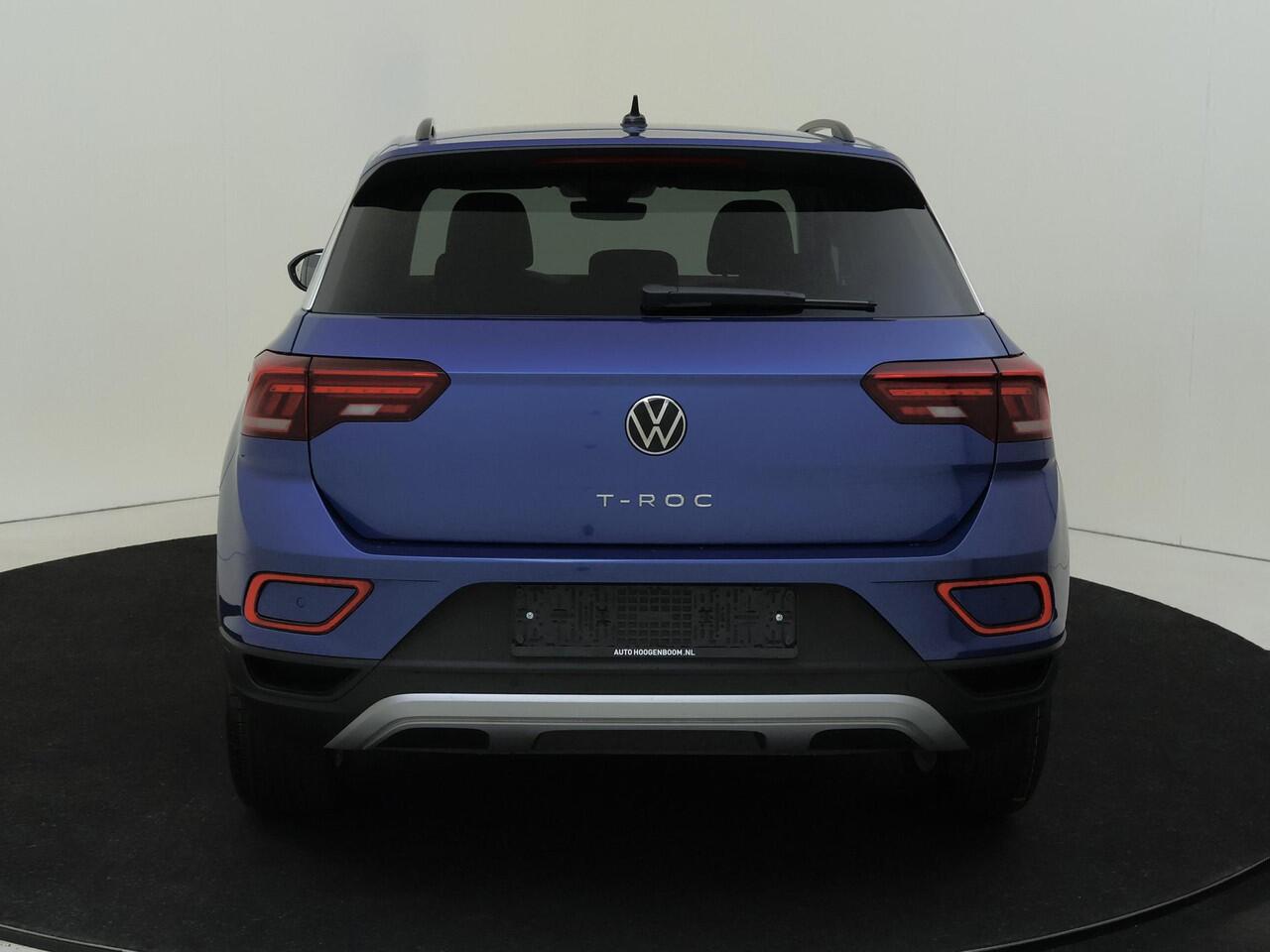Volkswagen T-Roc Life Edition | 'App-Connect' draadloze smartphone integratie | 'App-Connect' smartphone integratie | Afstandscontrolesysteem (Front Assist)