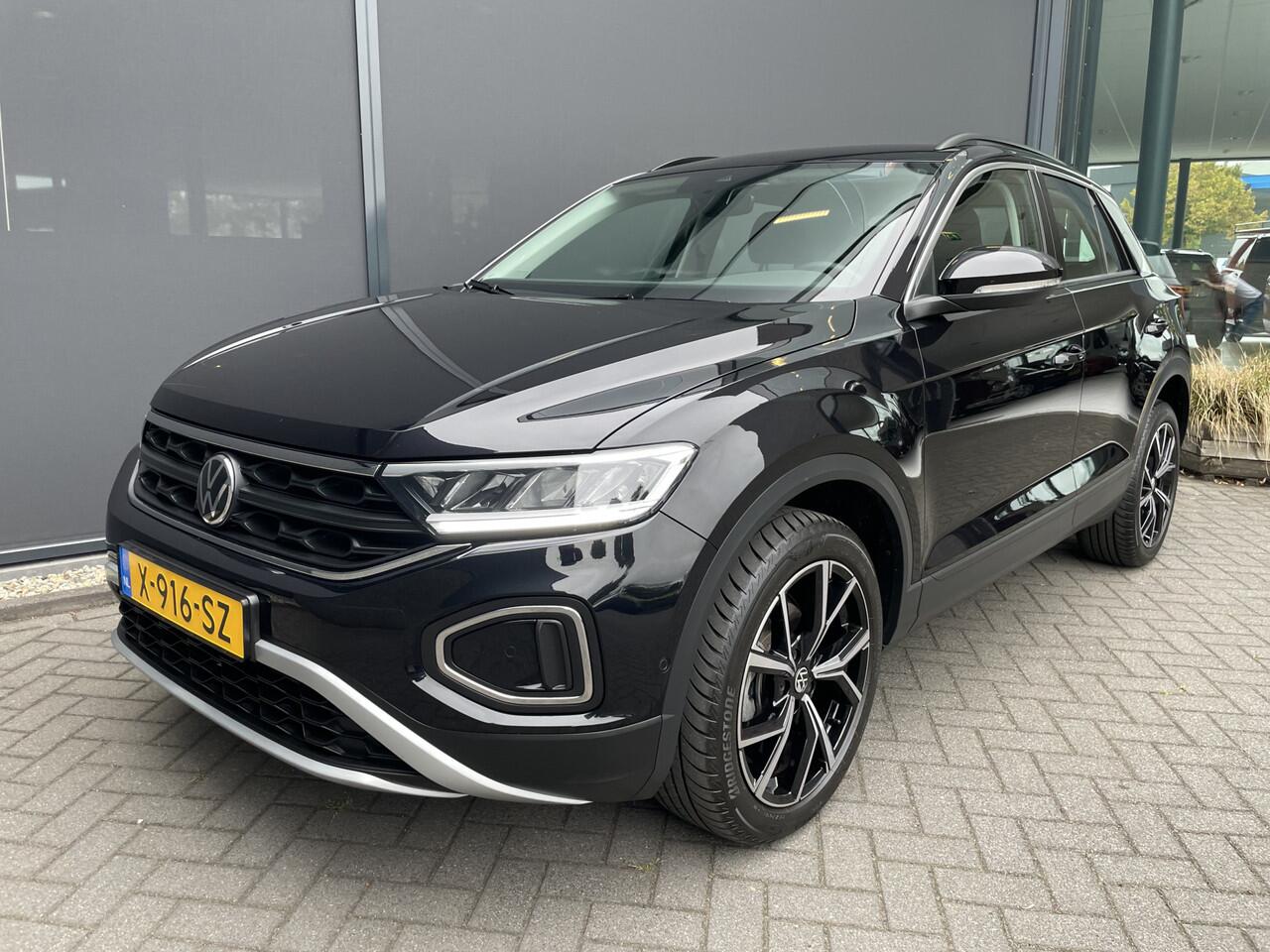 Volkswagen T-Roc 1.0 TSI Life Business Airco - cruise control - parkeersensoren voor en achter - Navigatie - Dakrails - Lederen stuurwiel