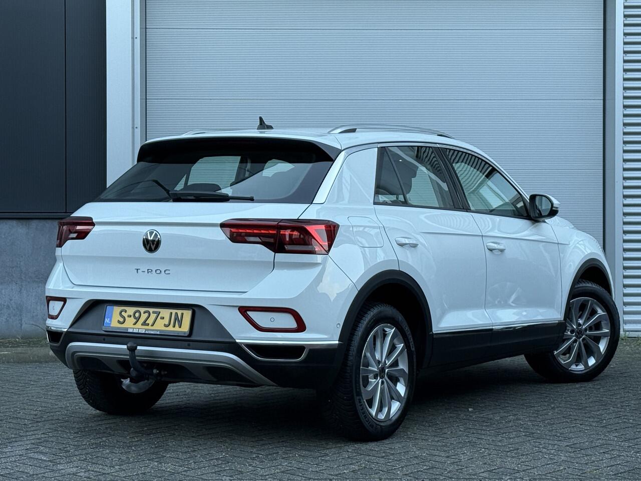 Volkswagen T-Roc 1.5 TSI Style | Camera | Apple Carplay | Trekhaak | IQ Light