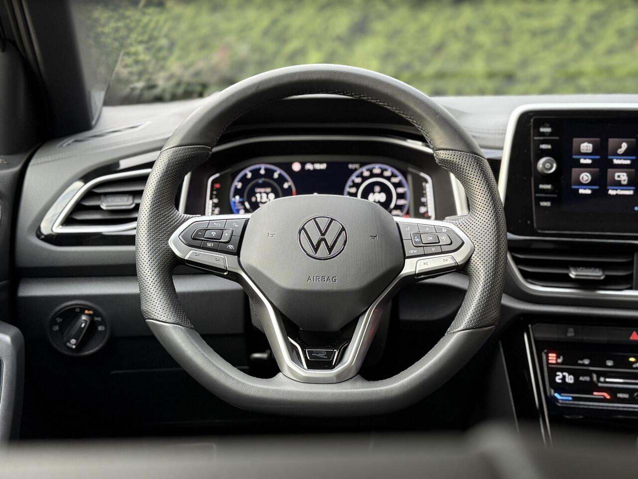 Volkswagen T-Roc 1.5 TSI R-Line Edition l Virtual Cockpit l Electrische Klep l LED l Sfeer l Cruise Adaptief l Camera