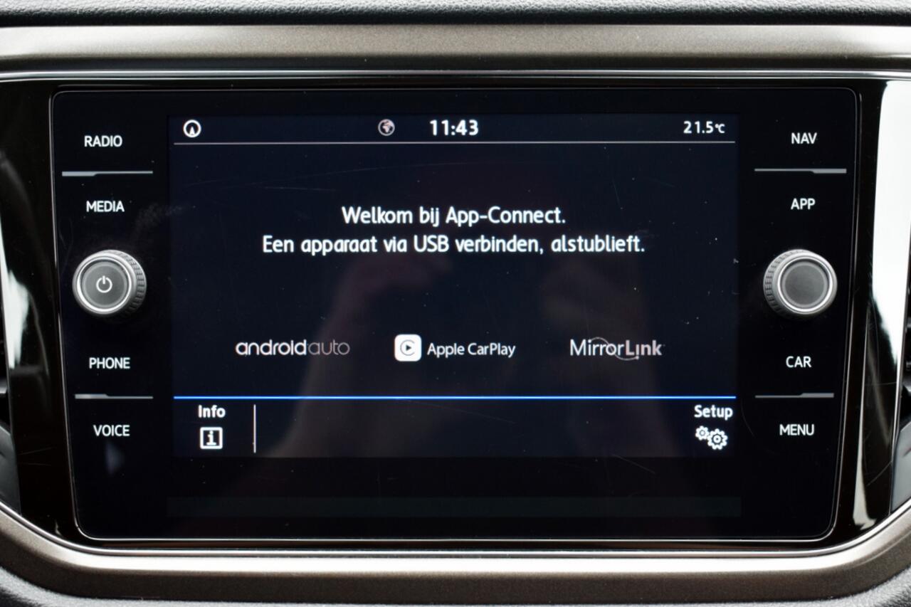 Volkswagen T-Roc 1.5 TSi 150pk Sport LED | Carplay | ECC | Full Map Navi | Adap. Cruise | Volledig Onderhouden!!