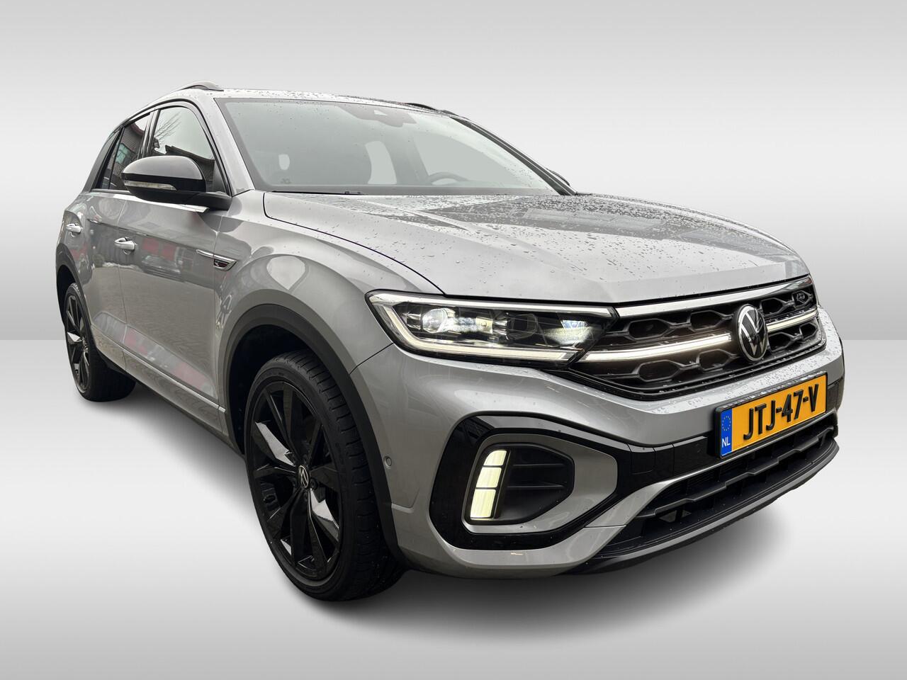 Volkswagen T-Roc 1.5 TSI 150pk R-Line Black Style DSG Automaat Panoramadak / IQ LED / Navigatie / Digital Cockpit / App-connect / Achterklep elektr.