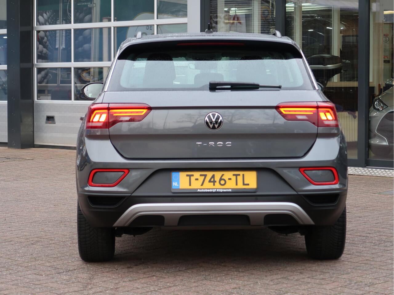 Volkswagen T-Roc 1.0 TSI Life | Navigatie | Parkeersensoren | App Connect |