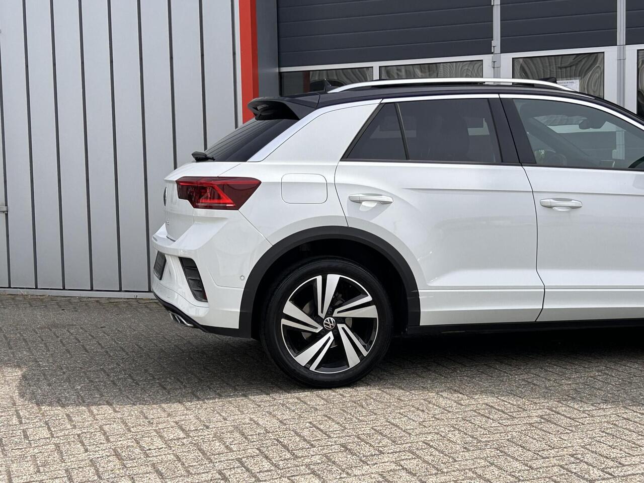 Volkswagen T-Roc 1.5 TSI R-Line Business+ | Pano | Leder | Virtual | Memory Seat |