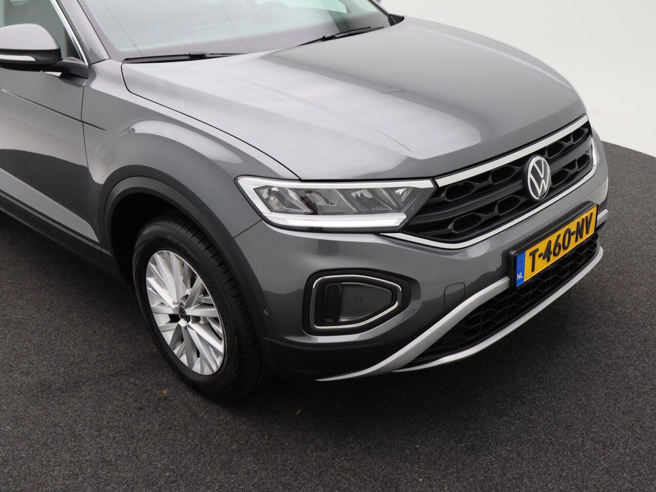Volkswagen T-Roc 1.5 TSi Life 150 Pk Automaat | Adaptive Cruise | Carplay | Camera | Parkeersensoren | Privacy Glass | LED | 16 Inch | 62.094 Km