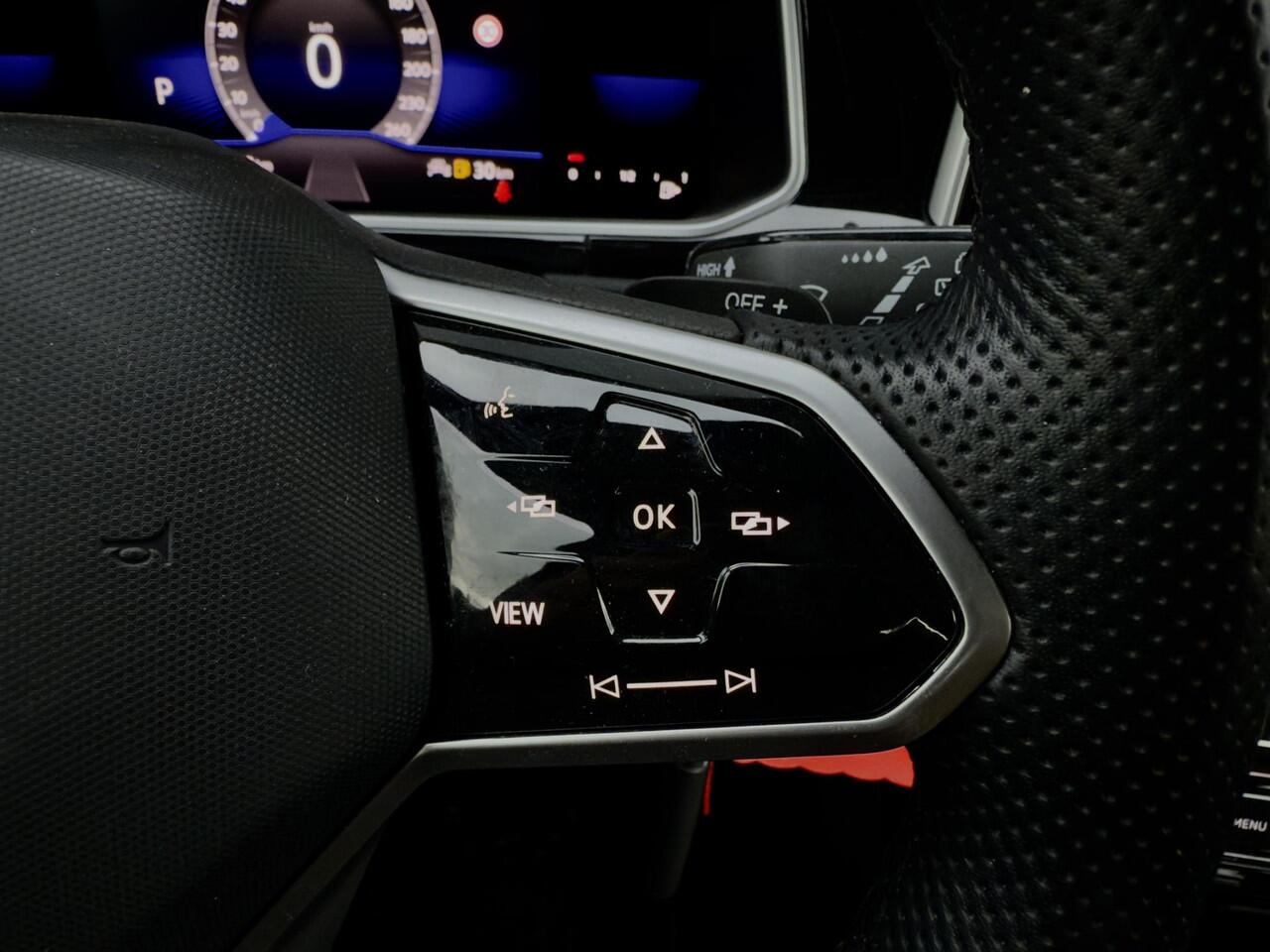 Volkswagen T-Roc 1.5 TSI R Line Facelift/LED/Camera/Carplay/Massage