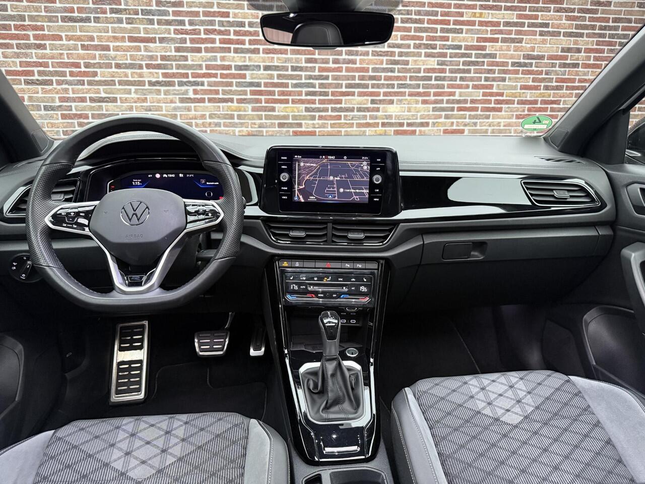 Volkswagen T-Roc 1.5 TSI R-Line DAK CAMERA BLINDSPOT ACC VIRTUAL