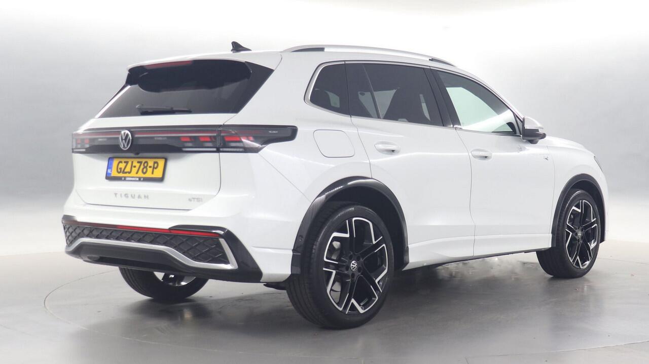 Volkswagen TIGUAN 1.5 eTSI 150pk R-Line Edition DSG / Navigatie / Stoel+Stuurverwarming / Keyless / Camera