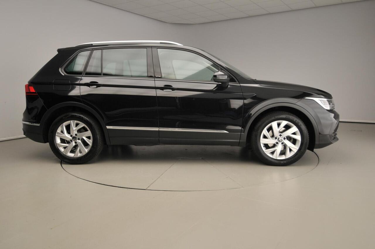 Volkswagen TIGUAN 1.5 TSI Life Business | Trekhaak | Camera | Stoel+stuur verwarmd