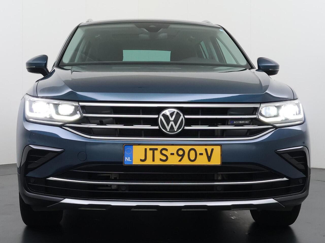Volkswagen TIGUAN 1.4 TSI eHybrid PHEV SUPER COMPLEET| SCHUIF/ KANTELDAK| DODE HOEK| ELEK. ACHTERKLEP| DIG. DASH | CAMERA| RIJKLAAR GELEVERD INCL. 12 MND BOVAG GARANTIE