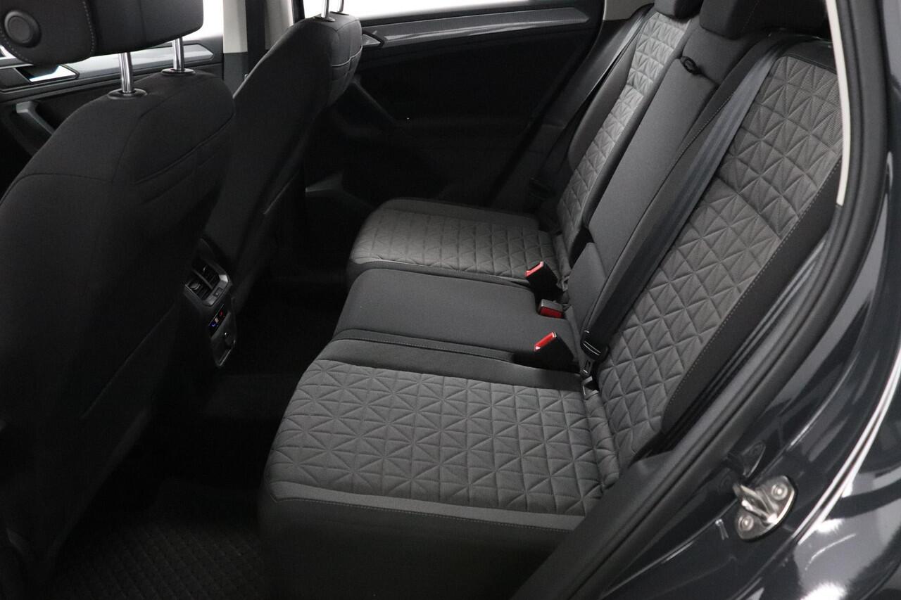 Volkswagen TIGUAN 1.5 TSI 150pk DSG Life | Trekhaak | Stoelverwarming | Carplay/Android Auto |