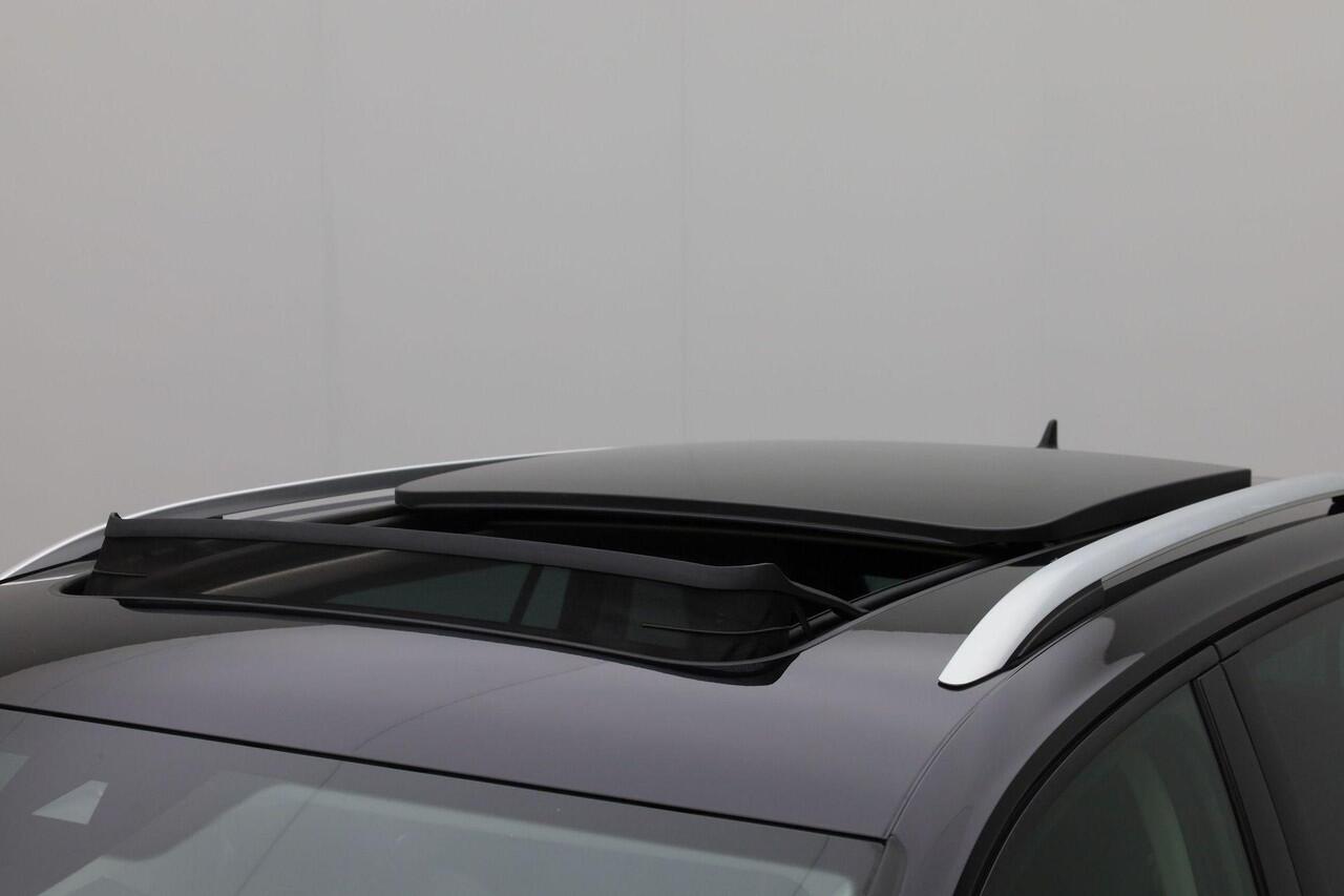 Volkswagen TIGUAN 1.4 TSI 245 pk DSG eHybrid Active Business | Panoramadak | Adaptief onderstel | Stuur-/stoelverwarming | Adaptive Cruise