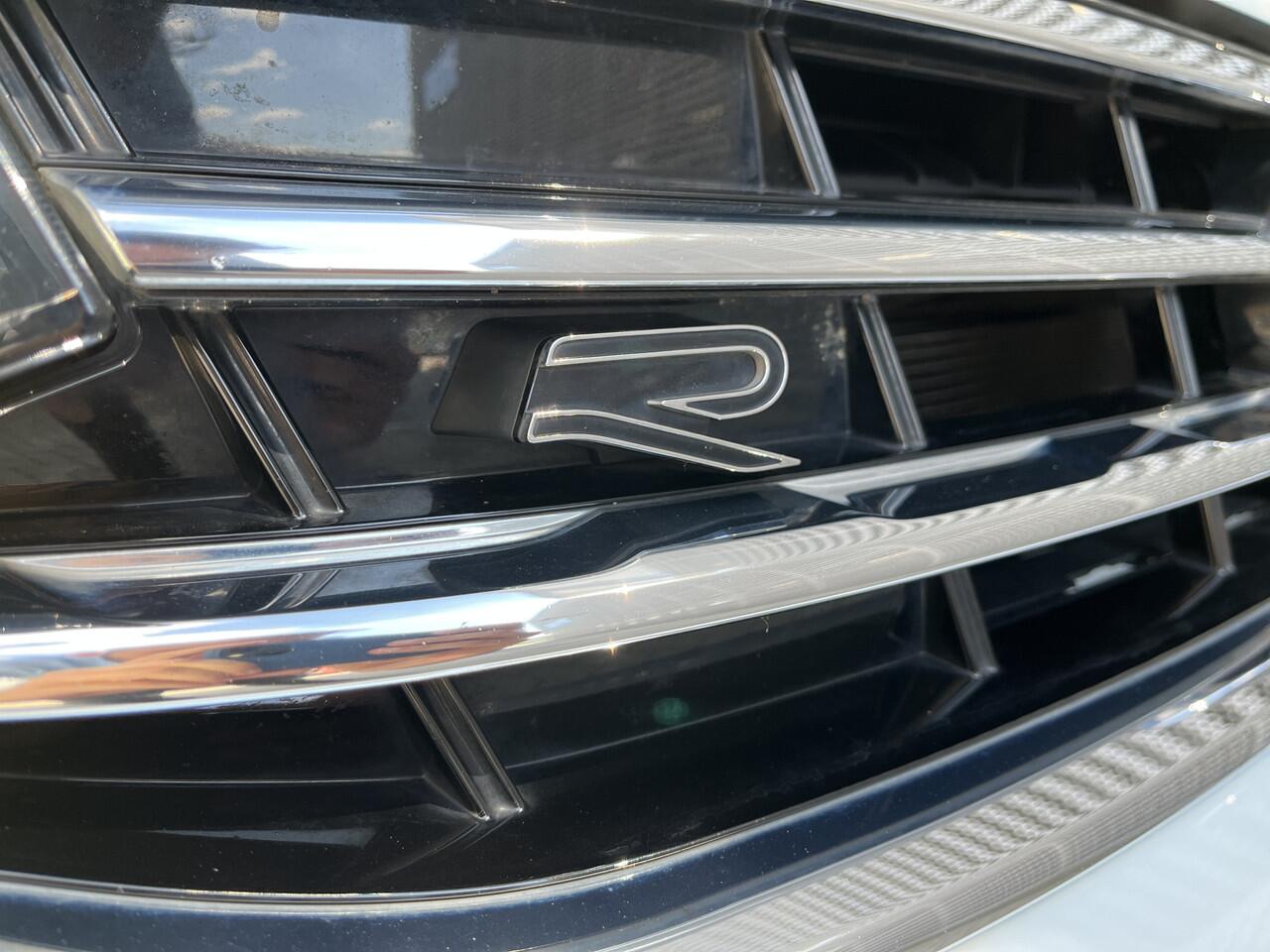 Volkswagen TIGUAN 1.4 TSI eHybrid 245PK R-Line Business+ / Panoramadak / Zwenkbare Trekhaak / R-Line Exterieur + Interieur / 360 Camera / Stuur + Stoelverwarming **