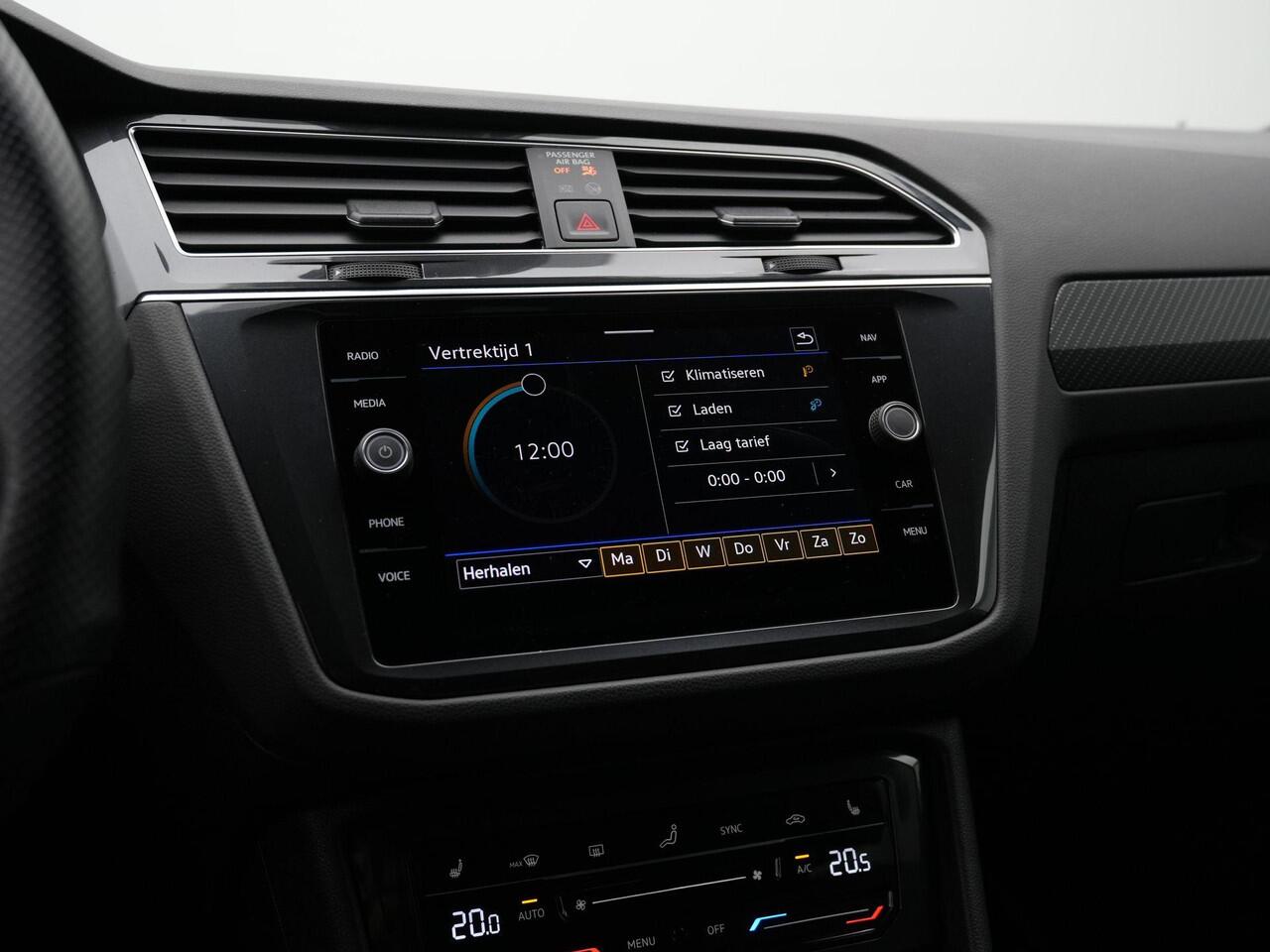 Volkswagen TIGUAN 1.4 TSI eHybrid 245 pk DSG R-Line Business | Panoramadak | Adaptief onderstel | 360 camera | Head-up display | IQ Light