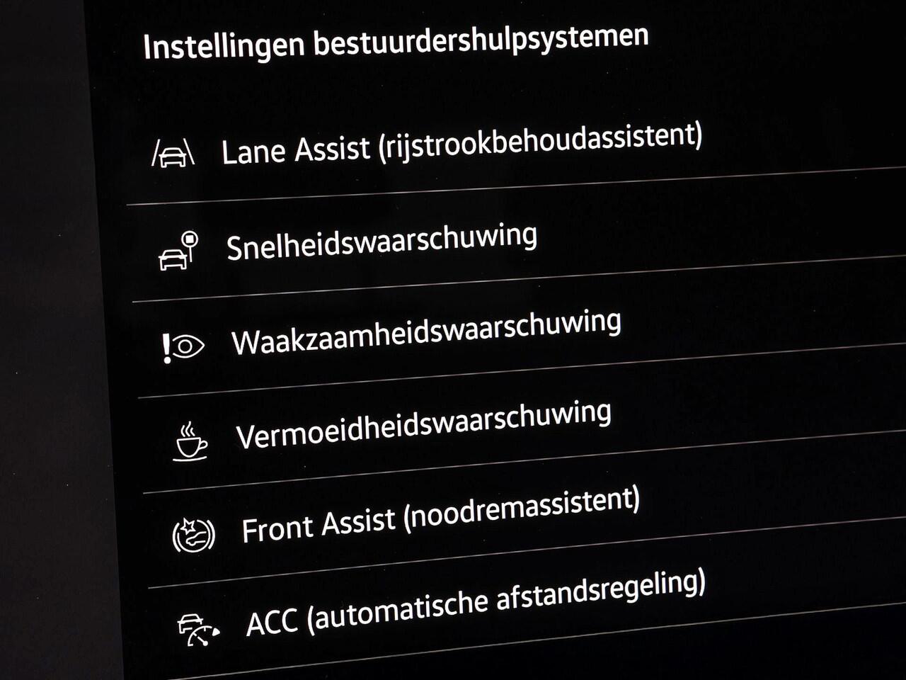 Volkswagen TIGUAN R-Line Edition 1.5 eHybrid 204 PK 6 versn. DSG · Black Style Pakket · Trekhaak inklapbaar, met elektrische ontgrendeling, incl. aanhangermanoeuvreerhulp Trailer Assist ·