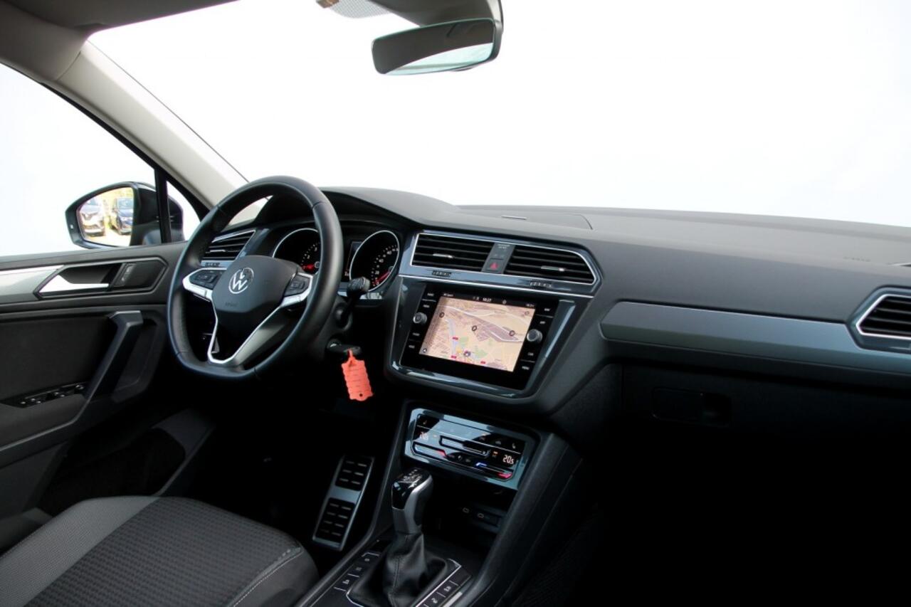 Volkswagen TIGUAN 1.5 TSI DSG Active - 150 pk **Camera / ACC / Led / Carplay