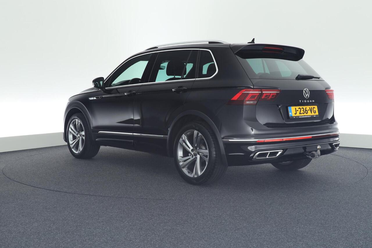 Volkswagen TIGUAN 1.5 TSI 150pk DSG R-Line Business+ Trekhaak Keyless Virtual Cockpit Navigatie