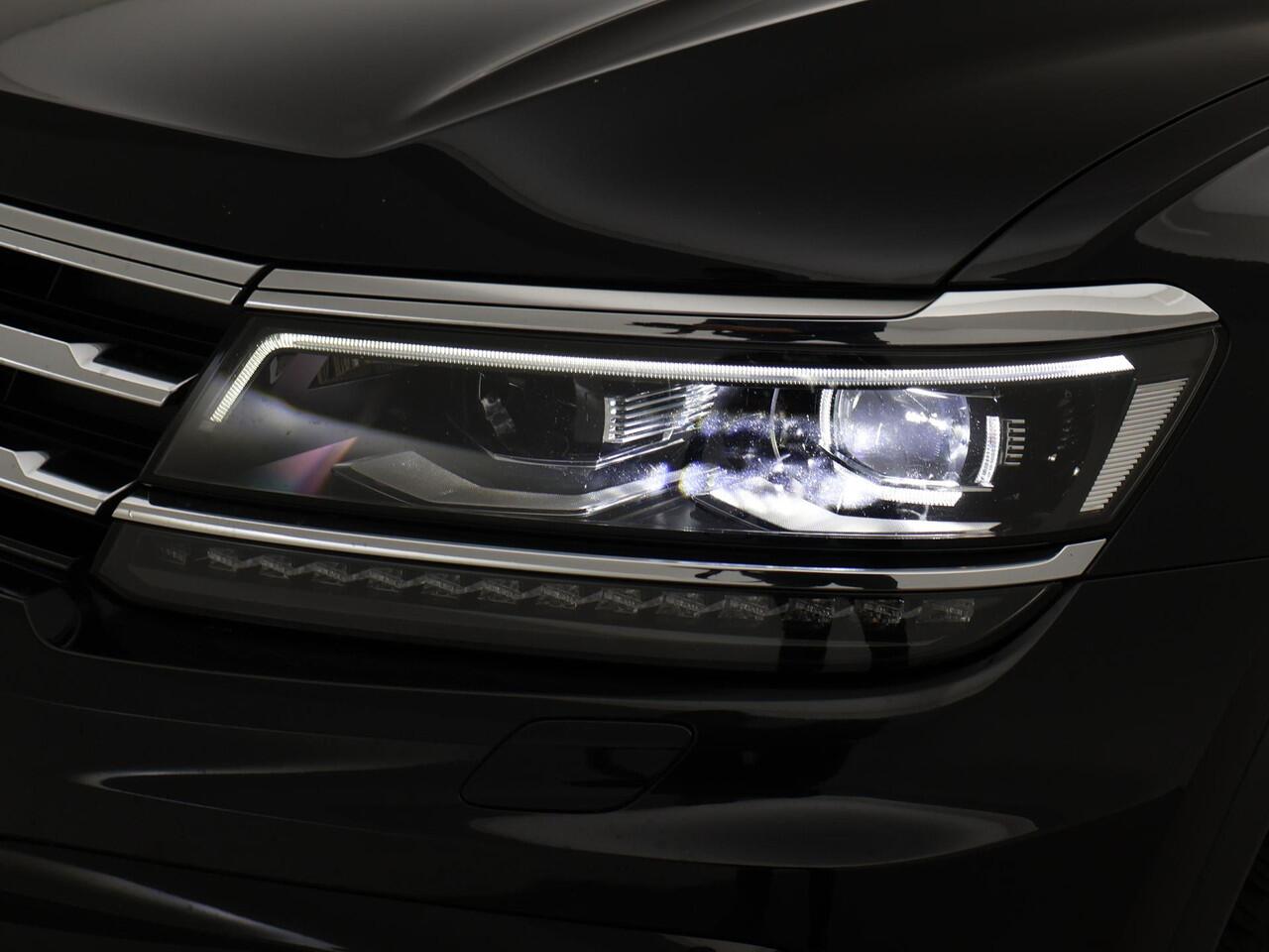 Volkswagen TIGUAN Allspace 1.5 TSI R-LINE INTERIEUR + EXTERIEUR | VIRTUAL COCKPIT | TREKHAAK | PANORAMA | ADAPTIVE CRUISE