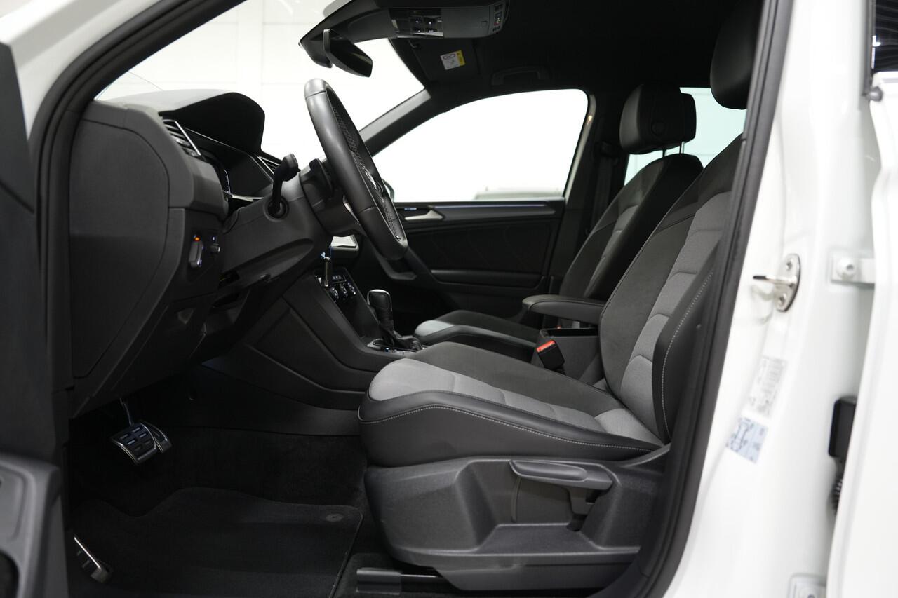 Volkswagen TIGUAN 1.5 TSI 3x R-Line * Virtual - Camera - ACC - Blind Spot - 20" - Head Up *