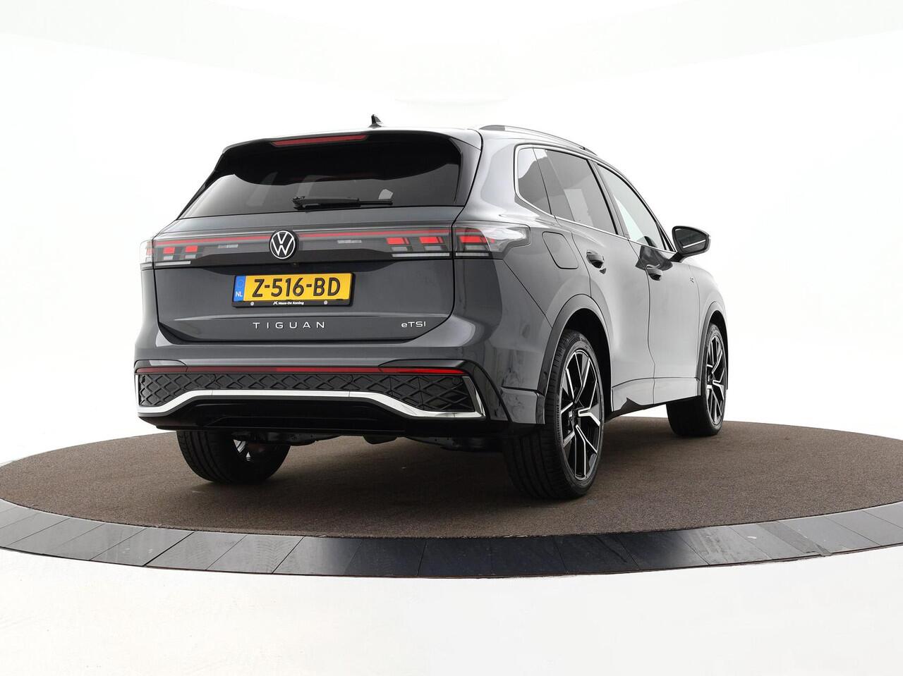 Volkswagen TIGUAN 1.5 eTSI 150pk DSG R-Line Business · Apple/Android Car Play · Camera · Elek. Trekhaak · Massage · Navigatie · 20'' Inch · Garantie t/m 27-02-2028 of 100.000km