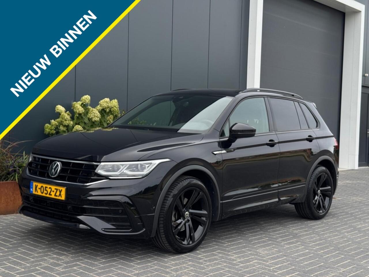 Volkswagen TIGUAN 1.5 TSI 3x R-Line Bns+ NAVI CAMERA PDC CLIMATE ACC IQ LIGHT