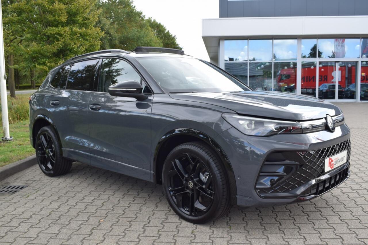 Volkswagen TIGUAN 1.5 eHybrid R-Line | HARMAN KARDON | PANO | BLACK PACK | BOMVOL!