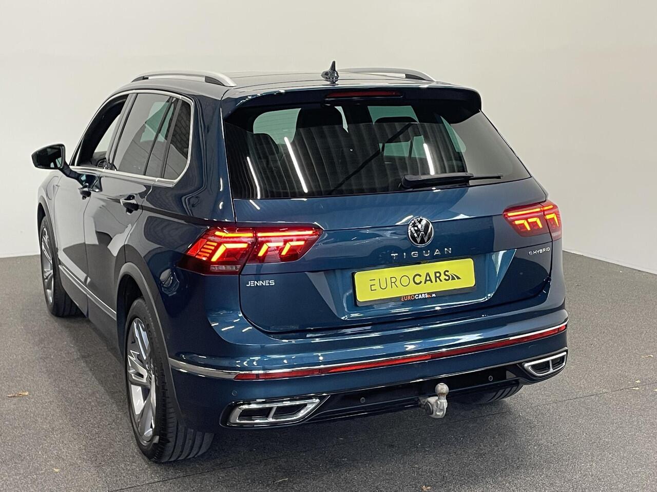 Volkswagen TIGUAN 1.4 TSI eHybrid 245pk DSG R-Line Platinum Panoramadak Trekhaak Navigatie Apple Carplay/Android Auto Camera Parkeersensoren Adaptive Cruise Control Matrix Ledverlichting Stoel- en stuurverwarming Climate Control