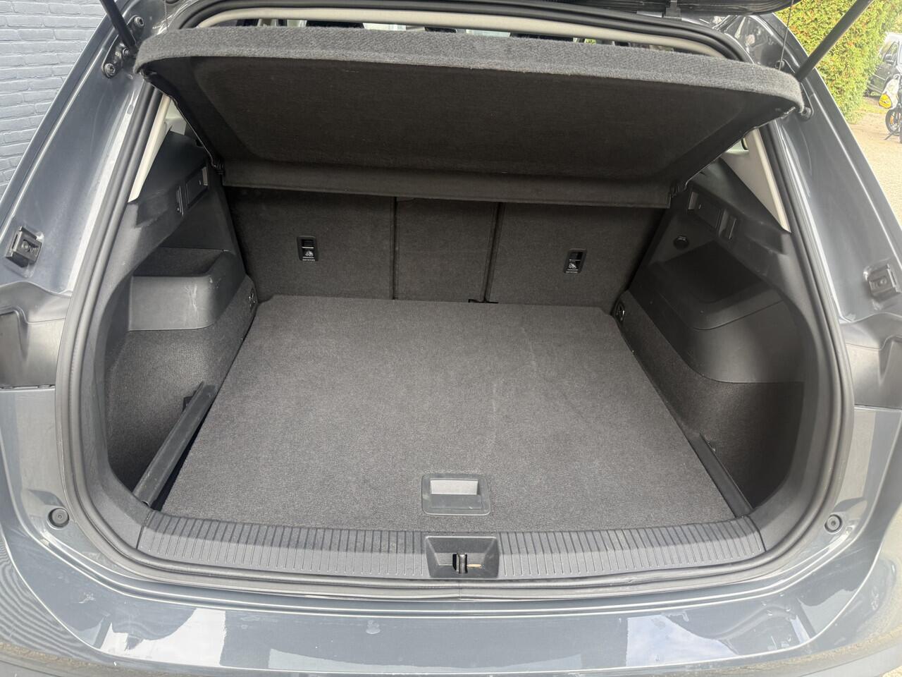 Volkswagen TIGUAN 1.5 eTSI Life Edition | Automaat | Stoelverwarming | Digital Cockpit | Navigatie | Achteruitrijcamera | IQ-Light LED Matrix | 2024 KM 23.000