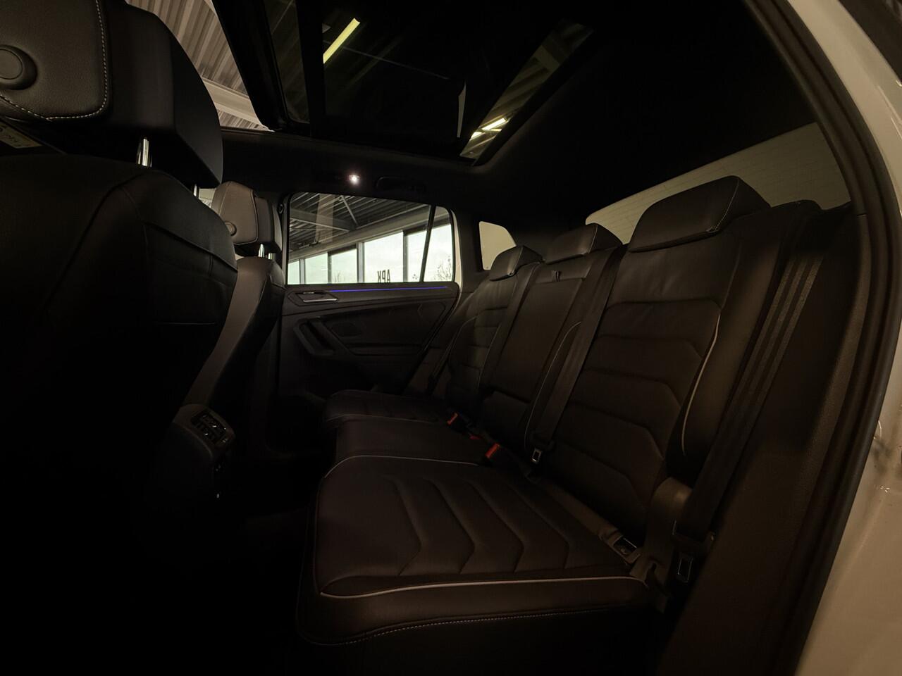 Volkswagen TIGUAN 1.4 TSI eHybrid R-Line BLACK STYLE PHEV,NAVI/360CAM,PANO,20INCH,LEER