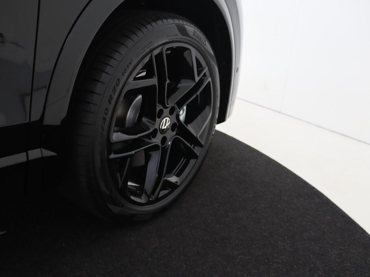 Volkswagen TIGUAN R-Line Edition - eHybrid | 'App-Connect' draadloze smartphone integratie | Automatische afstandsregeling (Adaptive Cruise Control) | Black Style Pakket