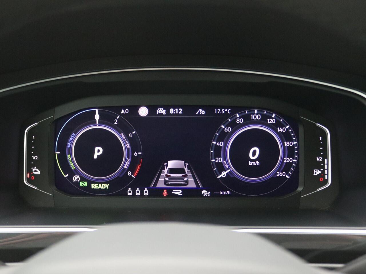 Volkswagen TIGUAN 1.4 TSI eHybrid R-Line Business+ 245PK DSG SOH 88%, Leder, Memorystoel, Trekhaak, Stoel-Stuurverwarming, Achteruitrijcamera,