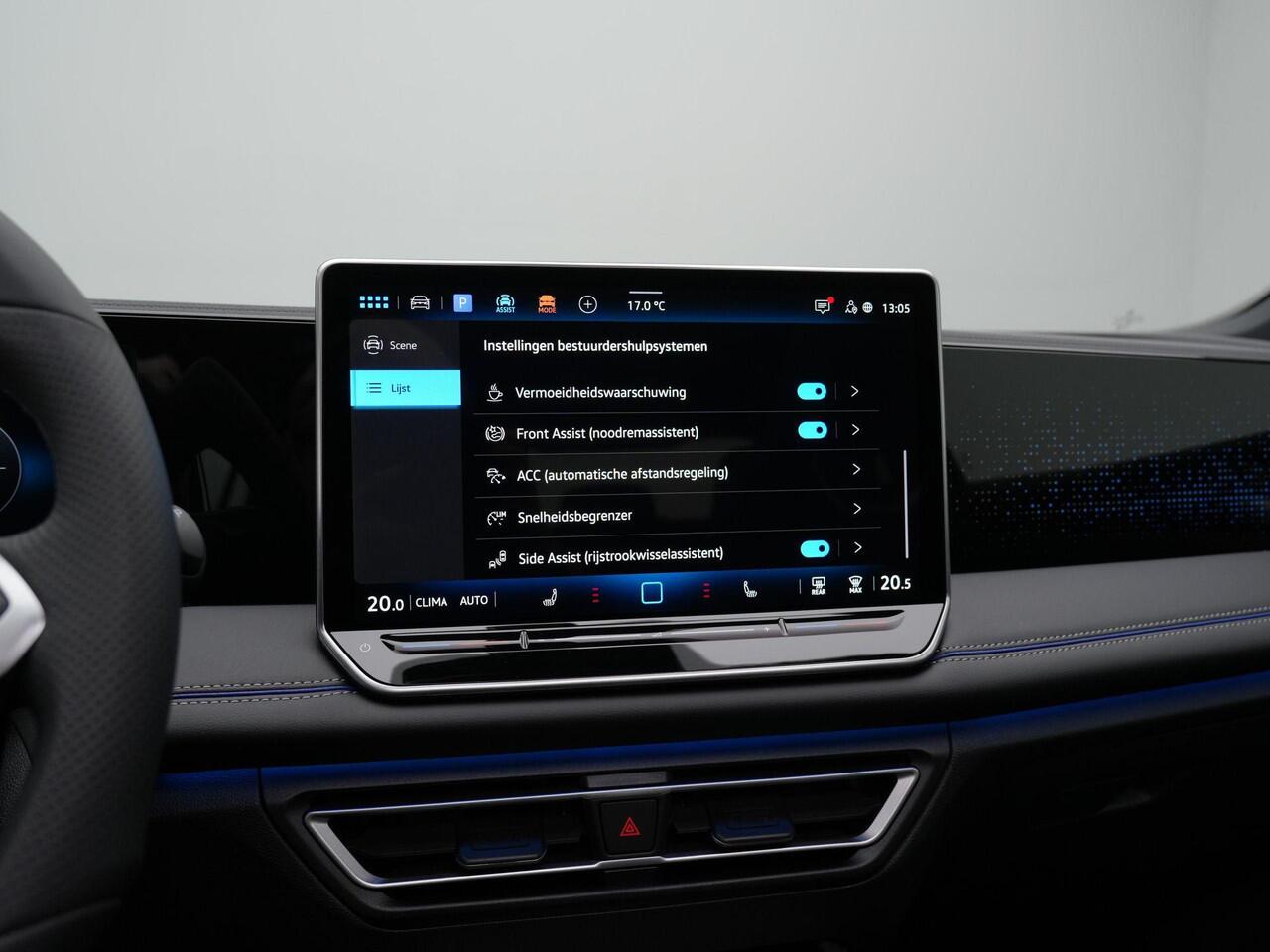 Volkswagen TIGUAN 1.5 TSI eHybrid 204 pk DSG R-Line | Panoramadak | Adaptief onderstel | Stuur-/stoelverwarming | Achteruitrijcamera | Massage