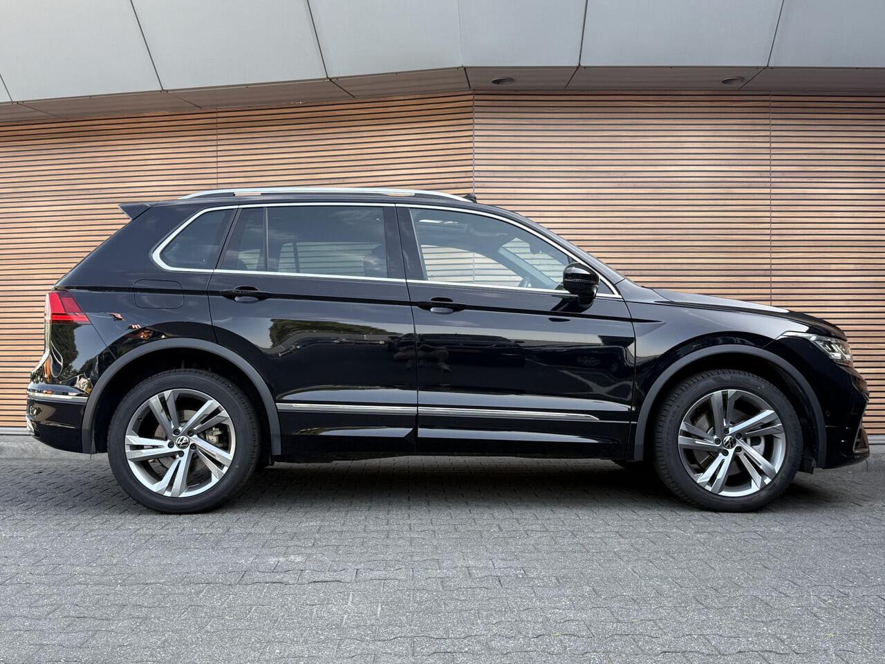 Volkswagen TIGUAN 1.4 TSI eHybrid R-Line Business+ Panodak / Dodehoek / Navi / Camera / Clima