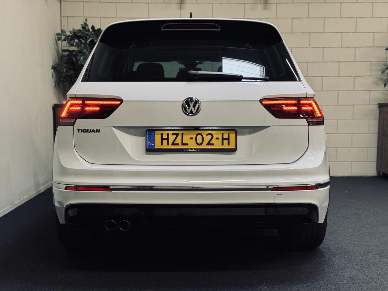 Volkswagen TIGUAN 1.5 TSI ACT Highline R-Line | Panorama | Leder | Trekhaak