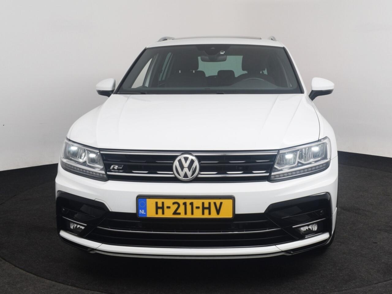 Volkswagen TIGUAN 1.5 TSI CL Business | R-Line o Schuifdak o Virtual o LED o ACC
