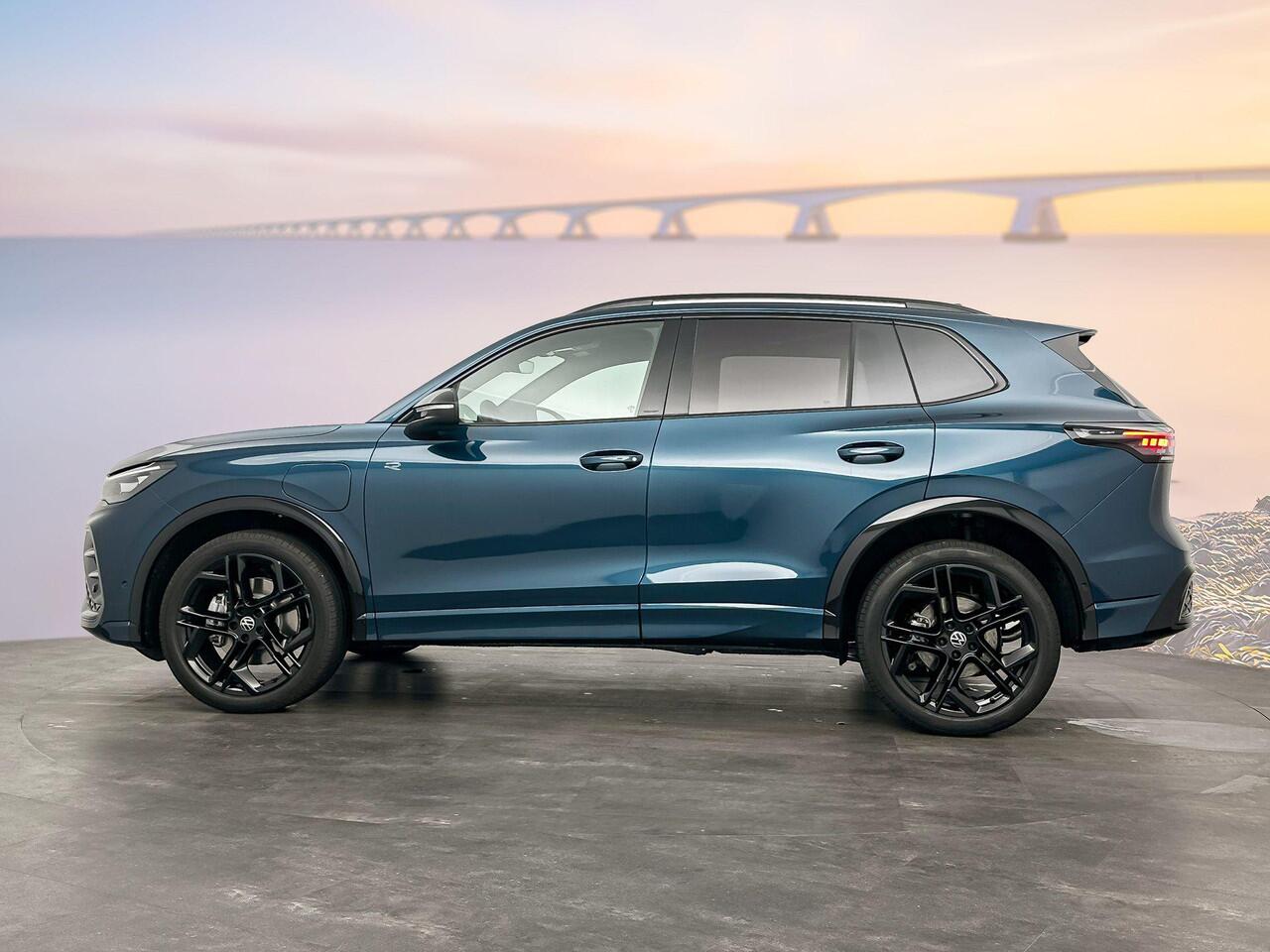 Volkswagen TIGUAN R-Line Edition Plug in Hybride 204 pk Black Style Pakket