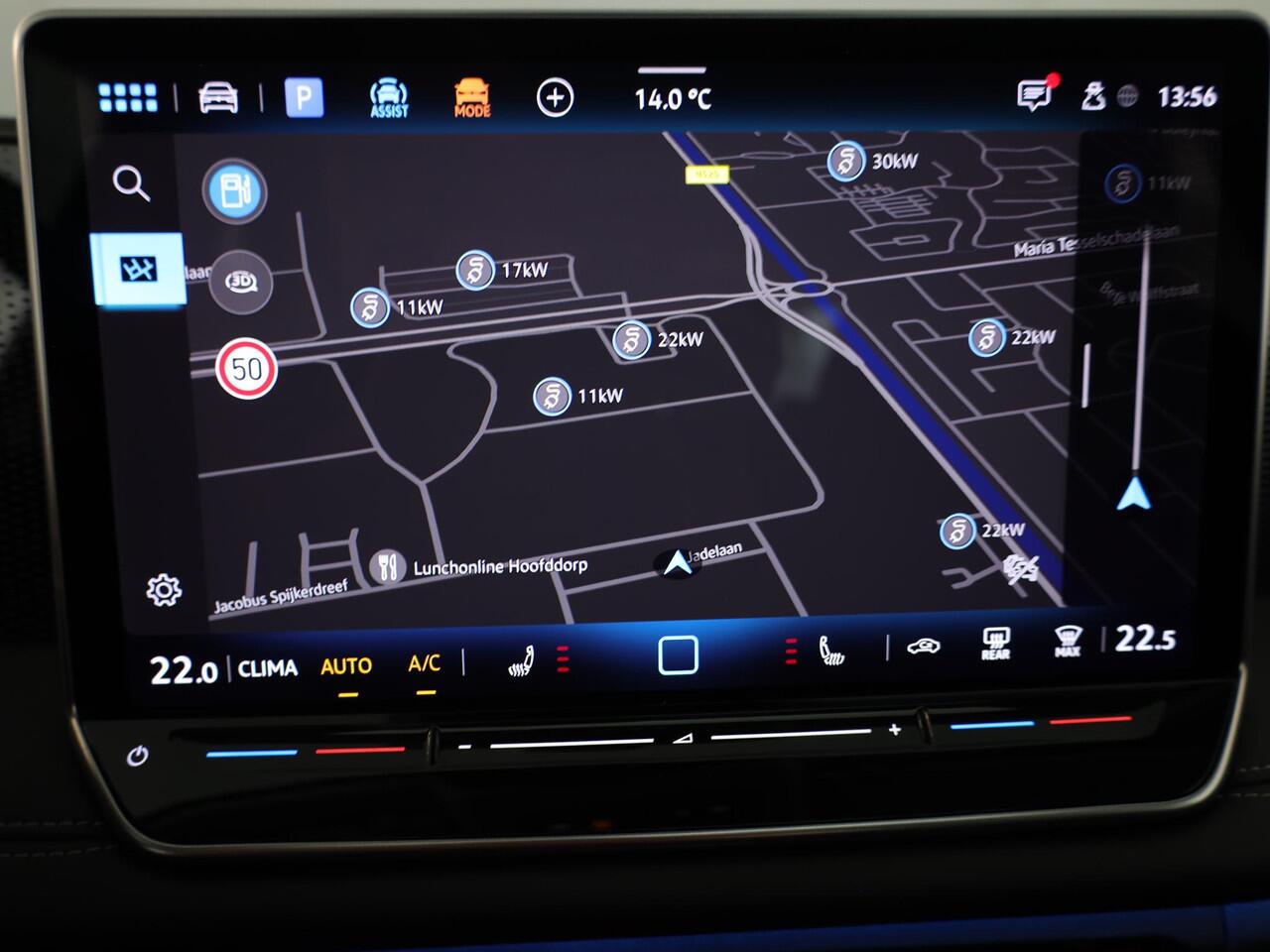 Volkswagen TIGUAN 1.5 eTSI Life Edition 150 PK DSG | Verlengde garantie | Panorama dak | Trekhaak uitklapbaar | 20 "LM velgen |