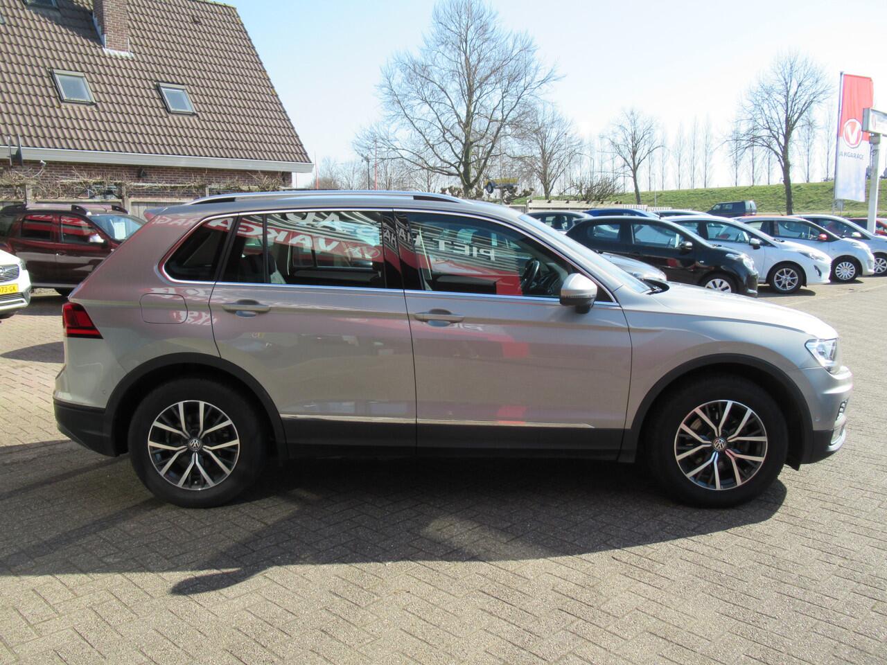 Volkswagen TIGUAN 1.5 TSI ACT 150-PK Automaat | Airco | Navi | Wegklapbare Trekhaak | Incl. BOVAG Garantie | Stoelverwarming | Metallic lak |