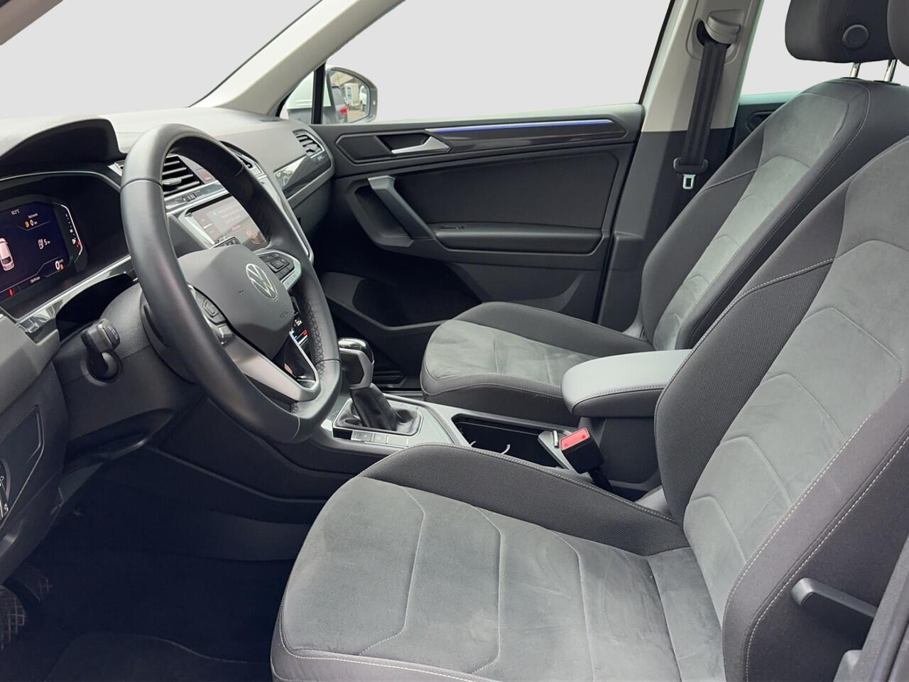 Volkswagen TIGUAN 1.4 TSI PHEV Business+ | Panodak | navi | virtual | camera!